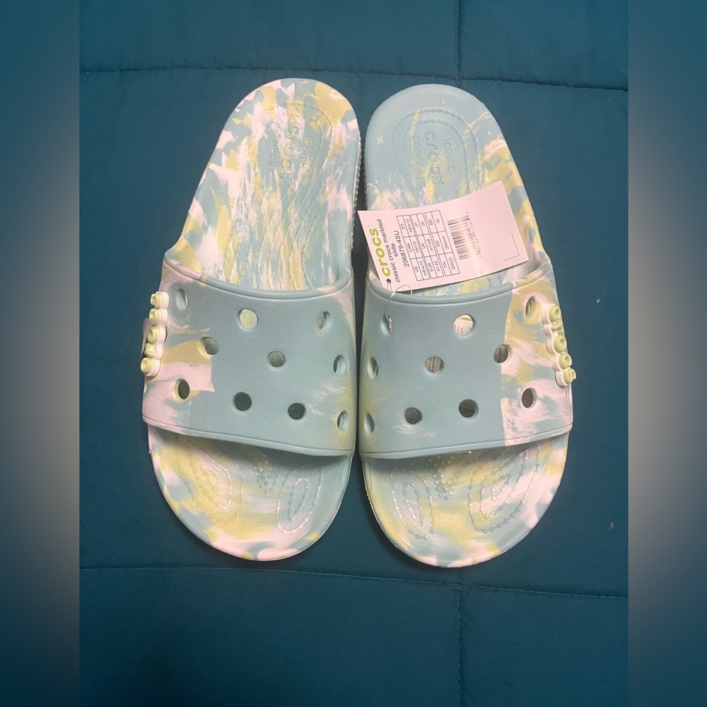 BNWT Croc Flip Flop SZ 10